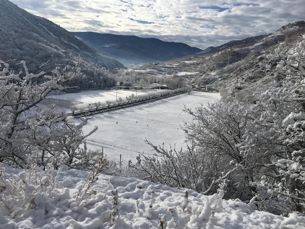 Cal Quimet Pensionat Rialp Exteriör bild