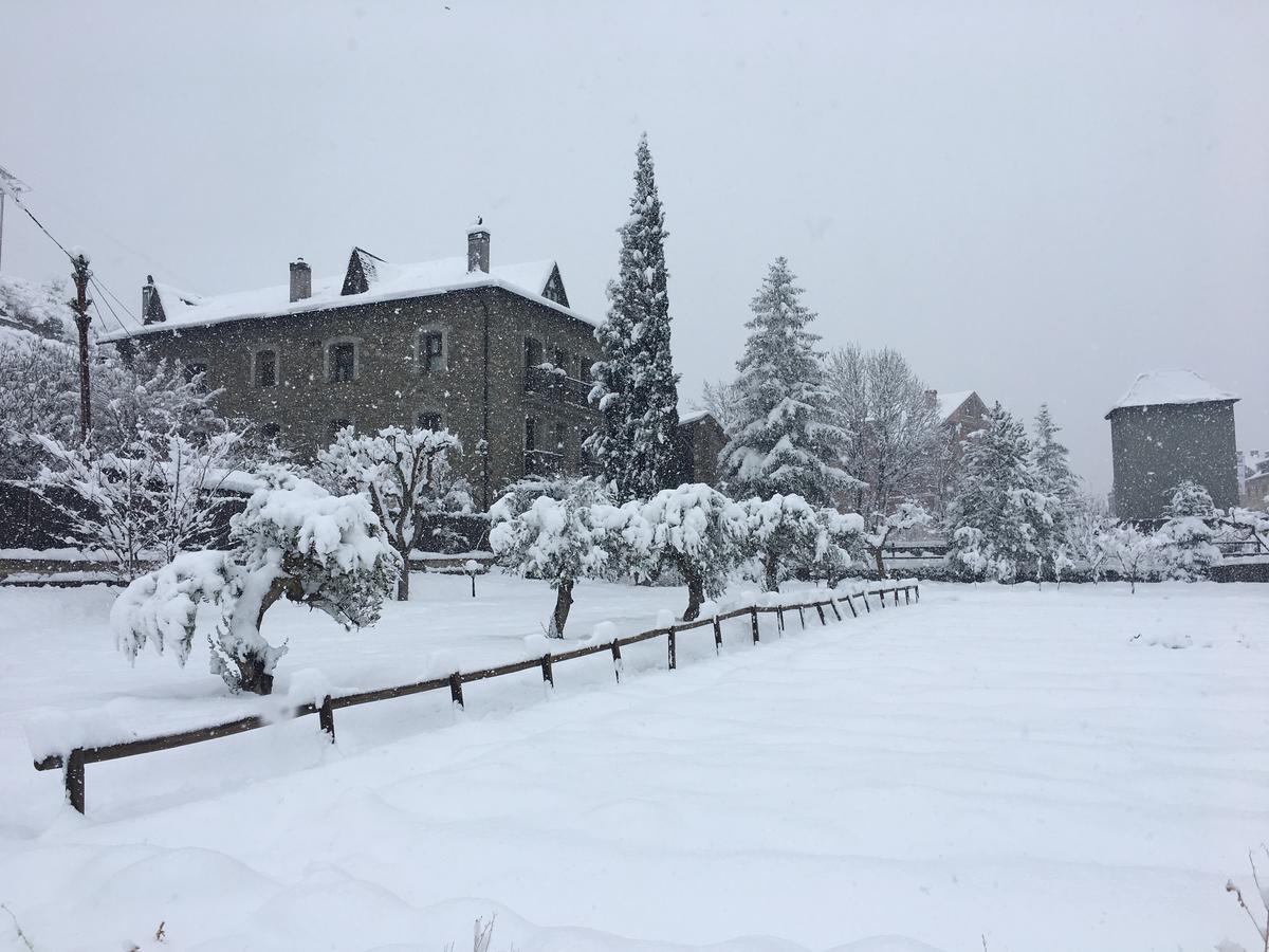 Cal Quimet Pensionat Rialp Exteriör bild