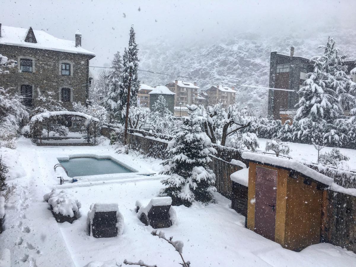 Cal Quimet Pensionat Rialp Exteriör bild